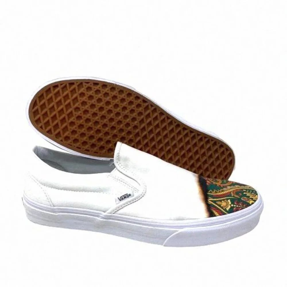 VANS Classic Slip On Shoes Low Top White Women VN000XG8AZQ Skate Sneakers Canvas